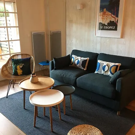 아파트 Mazet De Gigaro, Face A La Pinede *