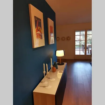 Mazet De Gigaro, Face A La Pinede Appartement